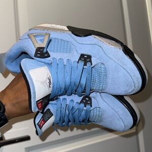 UNIVERSITY BLUE JORDAN 4 SZ-6Y
